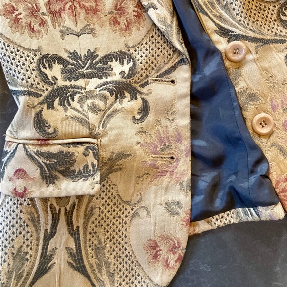 ✨Insight Nordstrom Luxurious Blazer✨ - Picture 10 of 13